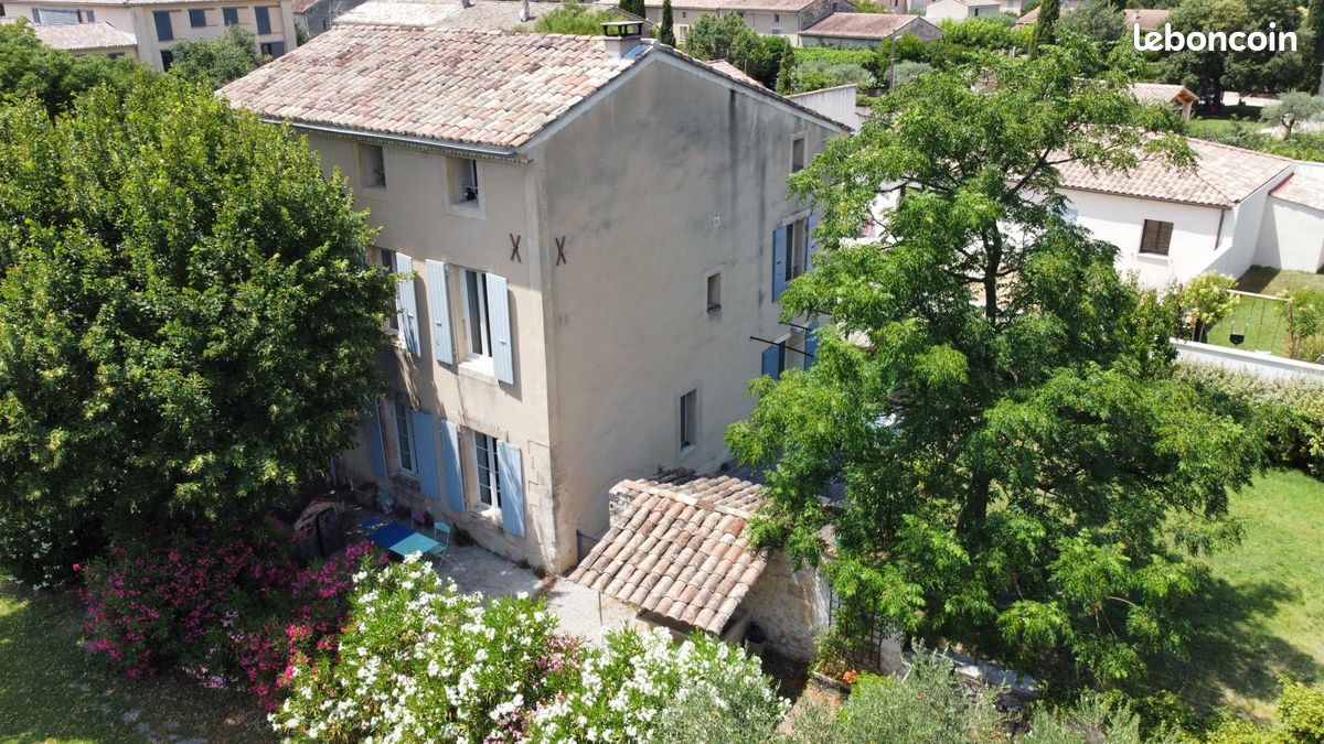 Maison 4 pièces 120 m² · à Pernes-les-Fontaines · 120 m² · 335 000 €