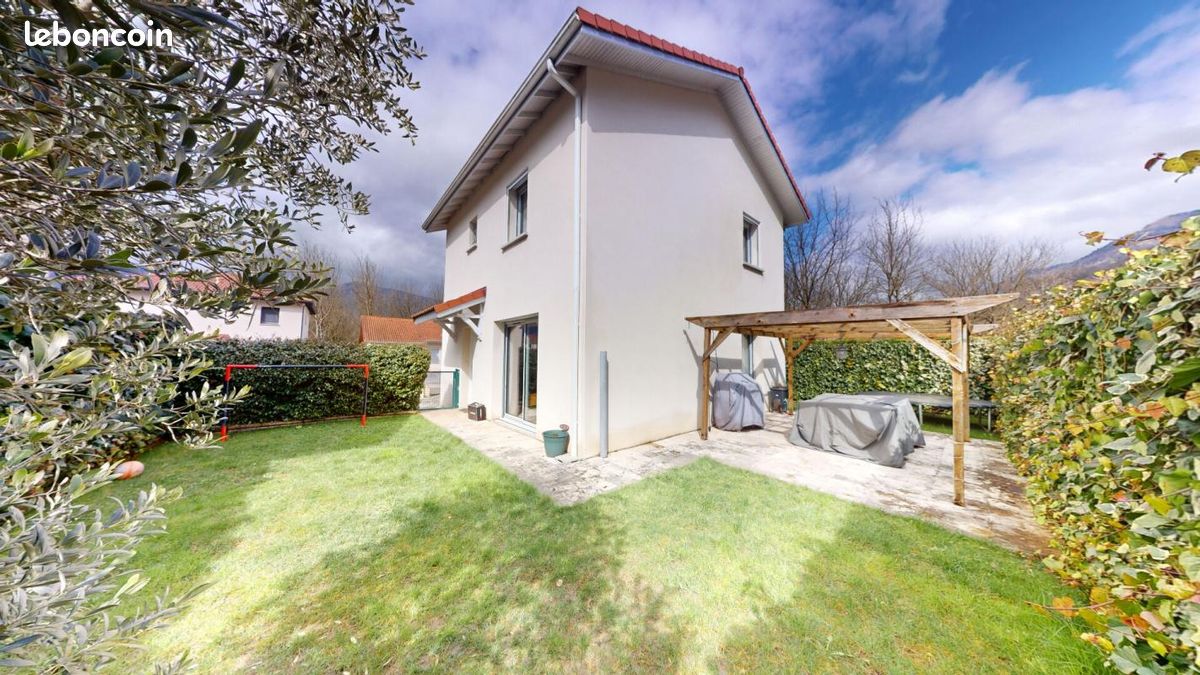 Maison 4 pièces 84 m² · à Tencin · 84 m² · 365 000 €