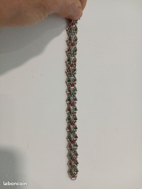 Bracelet Ancien Vintage Couleur Argent Avec Cristaux - Style Fantaisie - Bon état