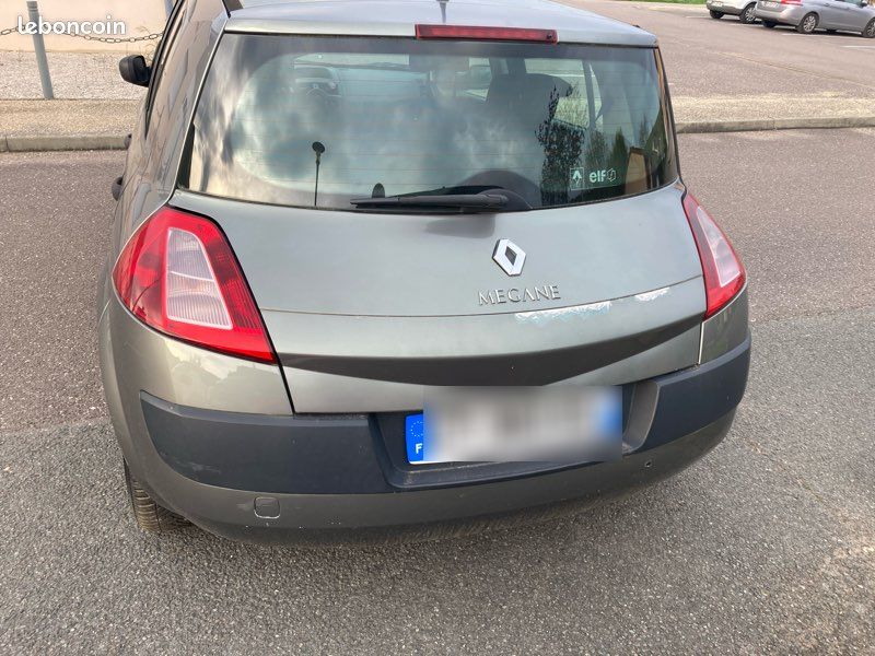 À vendre une Mégane II (image 1)