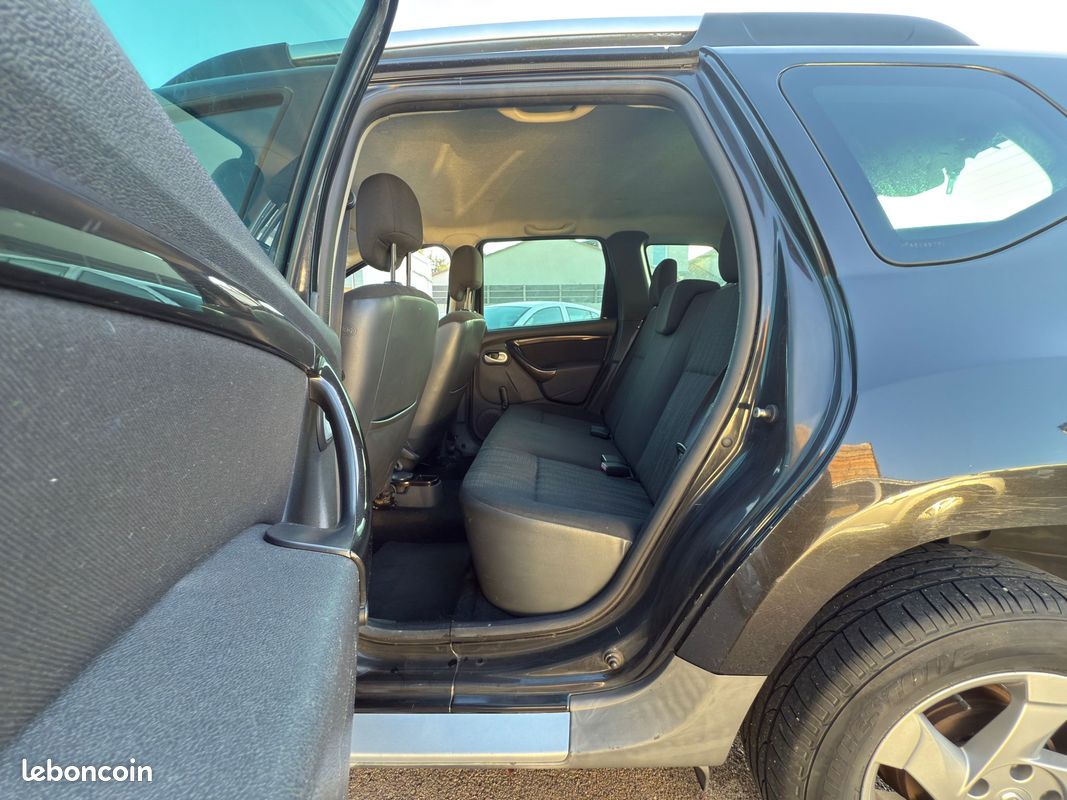 DACIA Duster 1 Phase 2 SUV 1.5 dCi 4x2 109 cv*Finition Lauréate / 2ème Main (image 5)