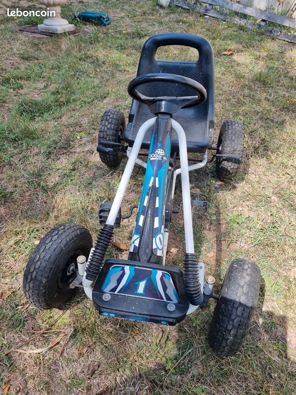 Kart à pédales (image 1)