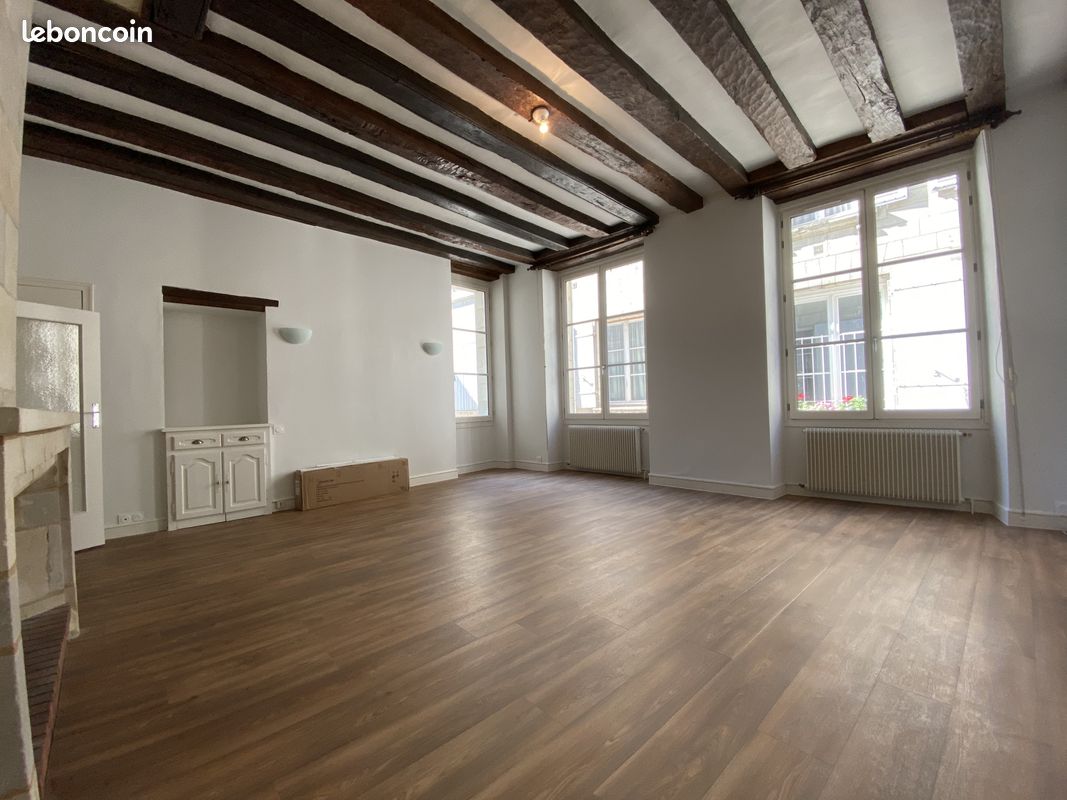 Appartement 2 pièces 69 m² · à Saumur · 69 m² · 554 €