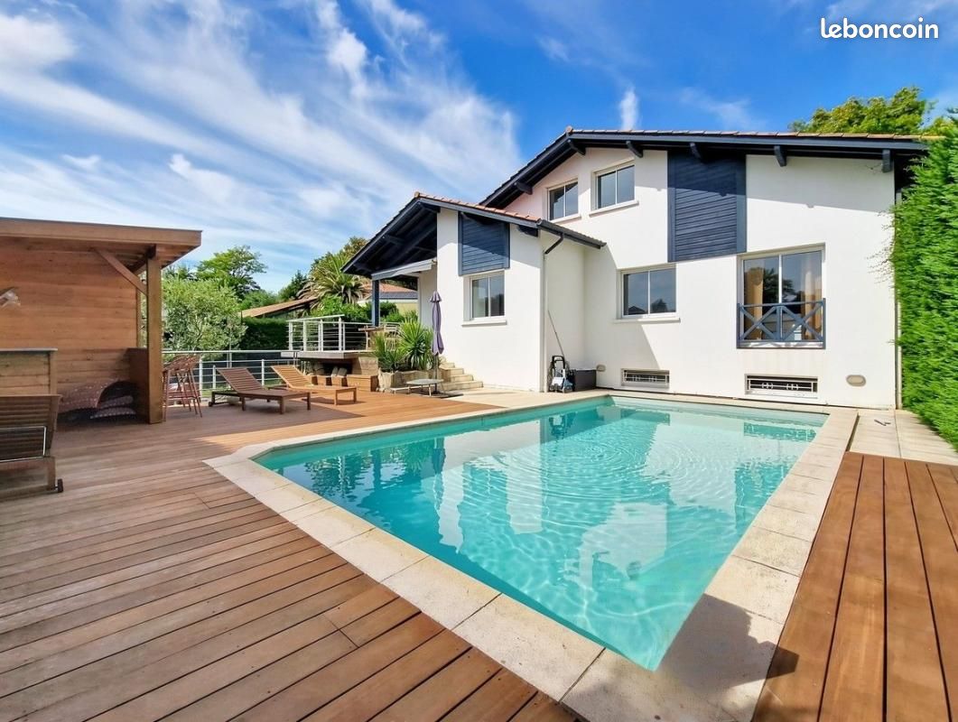 Maison 7 pièces 160 m² · à Anglet · 160 m² · 1 000 000 €