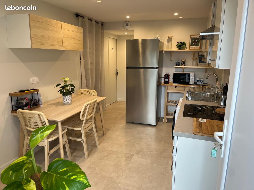 Appartement 1 pièce 25 m² · à Saint-Priest · 25 m² · 600 €/mois