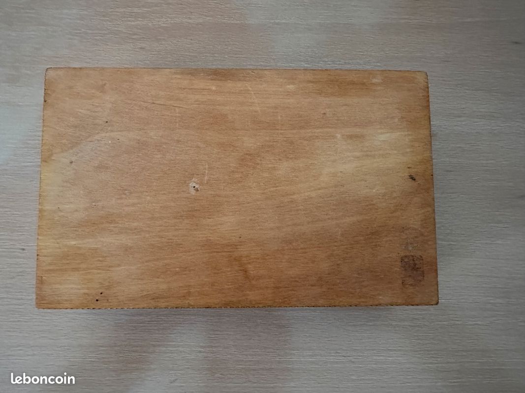 BOÎTE/COFFRET BOIS SCULPTÉ, 21x13 cm, Très bon état (image 7)