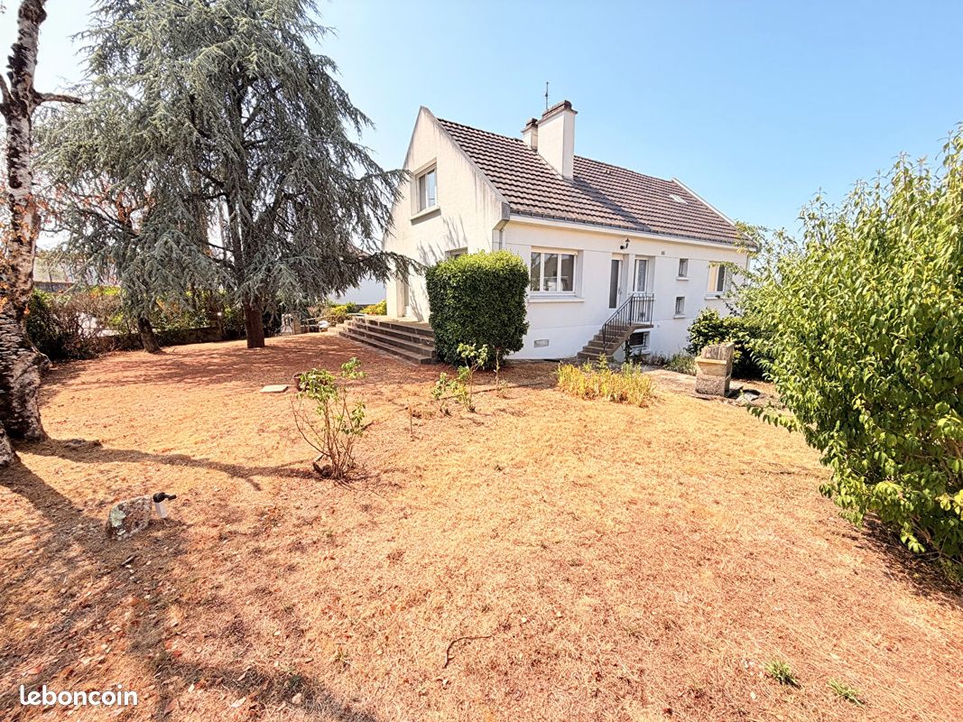 Maison 6 pièces 121 m² · à Basse-Goulaine · 121 m² · 396 800 €