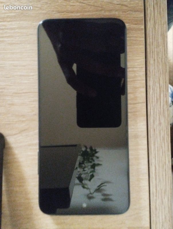Redmi (image 1)