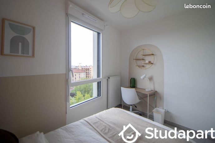 Chambre 1 pièce 10 m² — 3