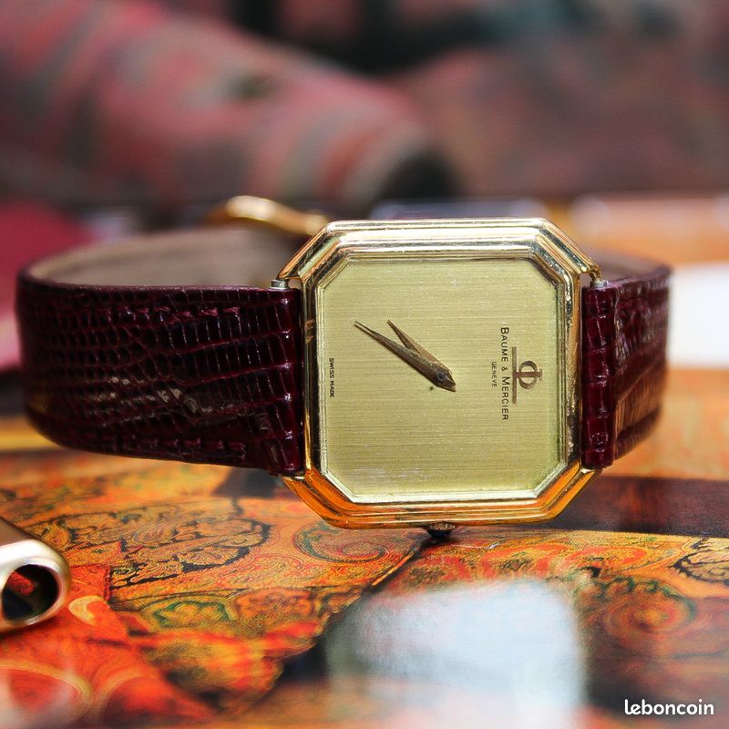 Montre DEL Vintage Rouge Années 70 Pour Femme - Bracelet Doré (nécessite Nouvelle Pile)