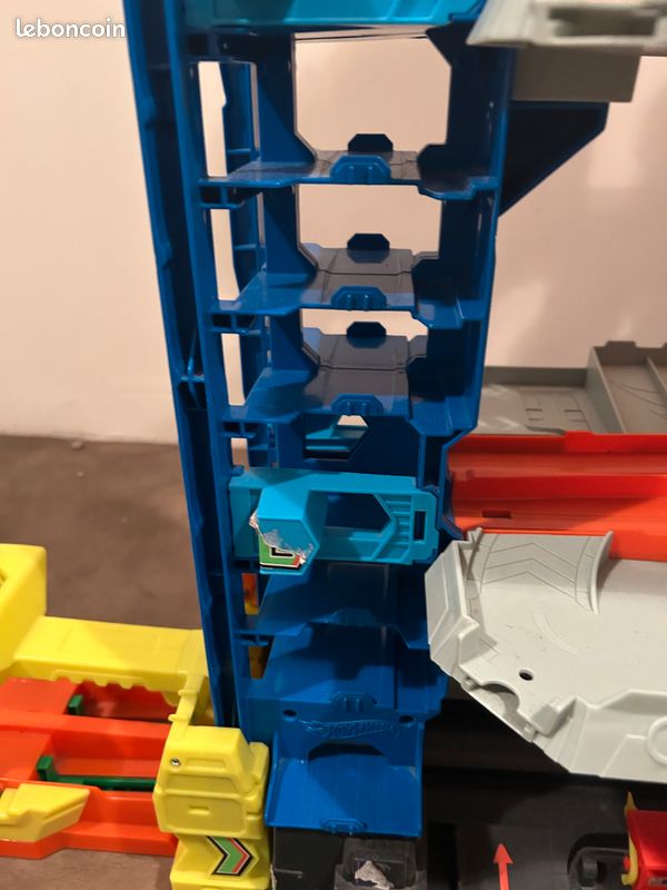 Garage Hot Wheels Ultimate Dragon (image 3)