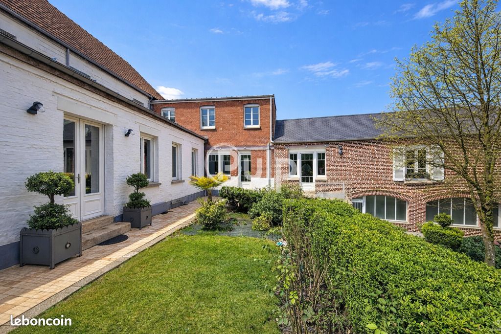 Maison 16 pièces 340 m² · à Aubigny-en-Artois · 340 m² · 548 000 €