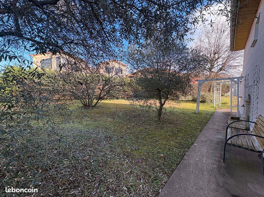 Maison a louer meyzieu - 4 pièce(s) - 90 m2 - Surfyn