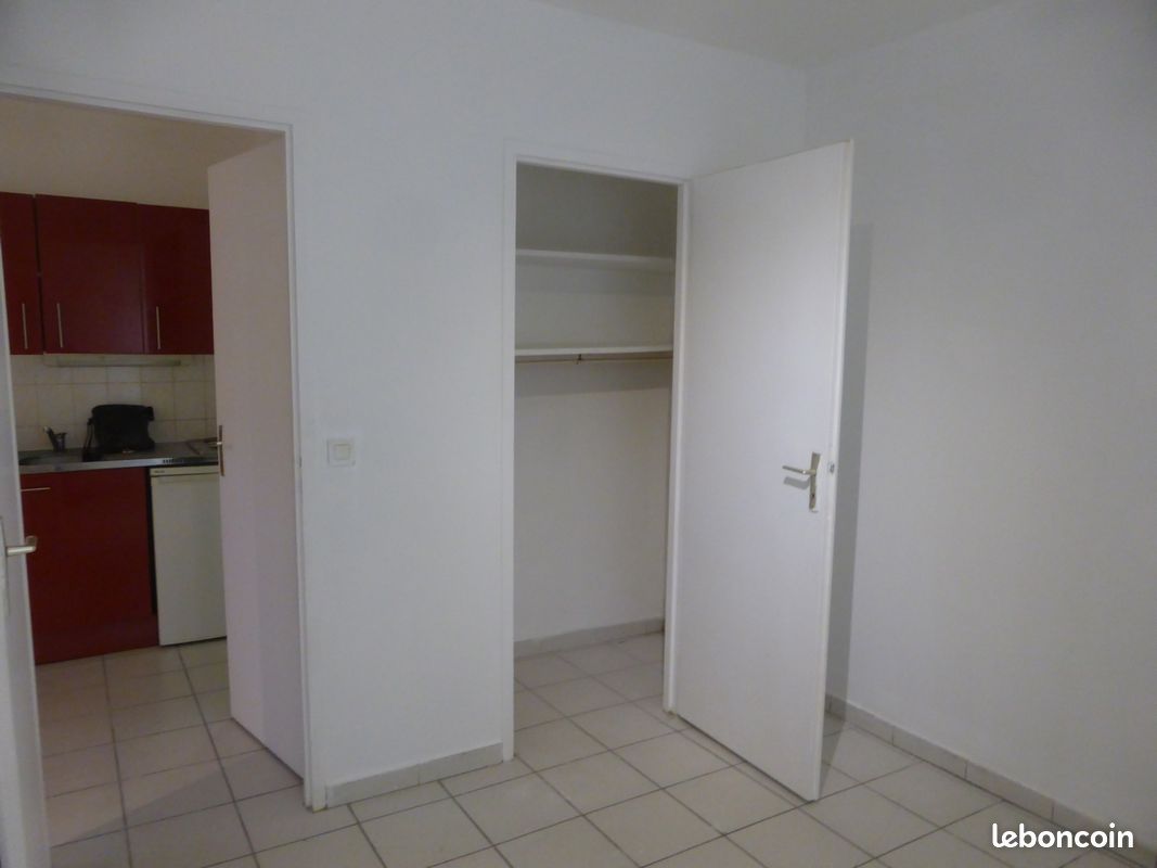 Lyon 9 Près Valmy Studio Locations