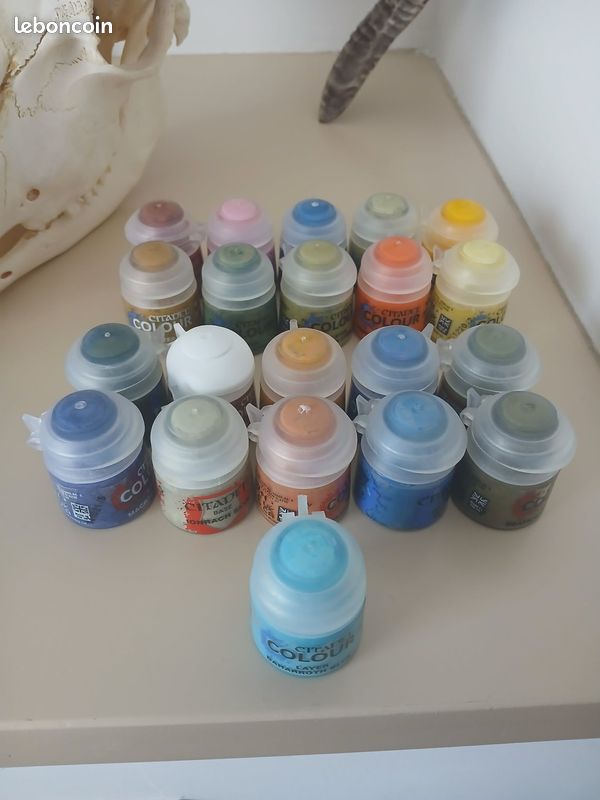 [Réservé] 21 pots Citadel Warhammer (image 1)
