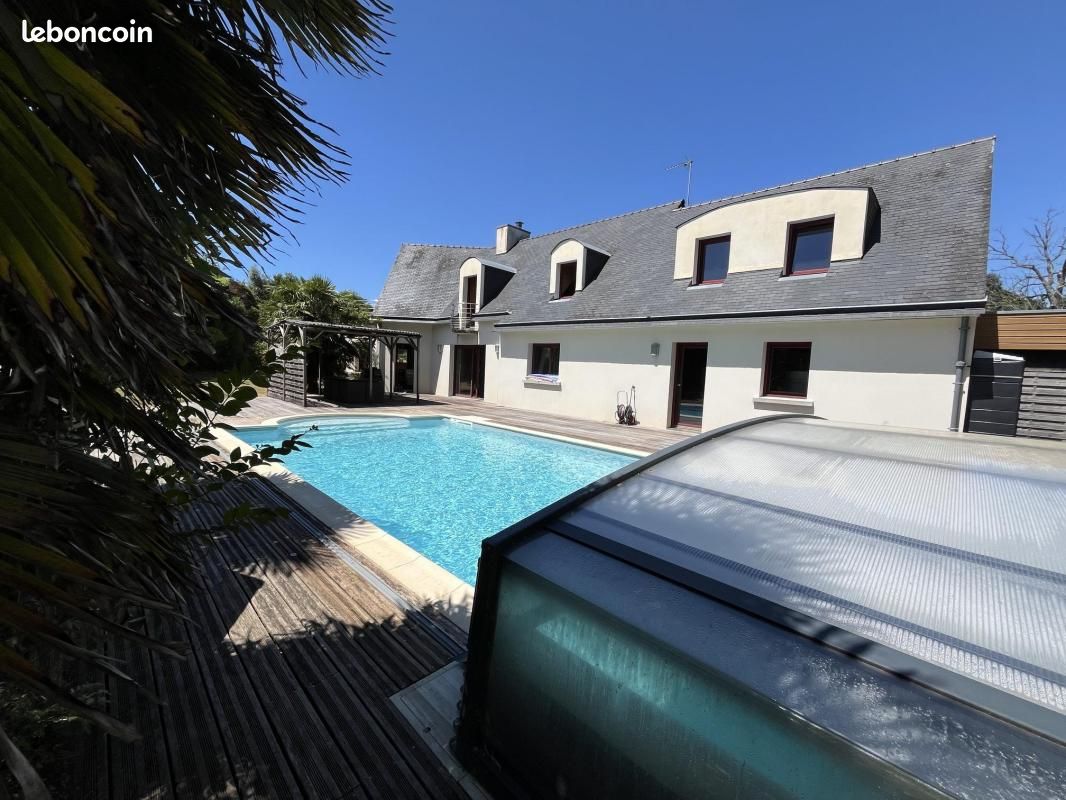 Maison 9 pièces 250 m² · à Quimper · 250 m² · 699 900 €