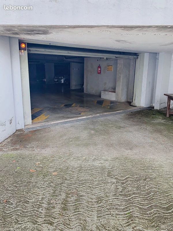 Parking 20 m² · à Mougins · 20 m² · 150 €/mois