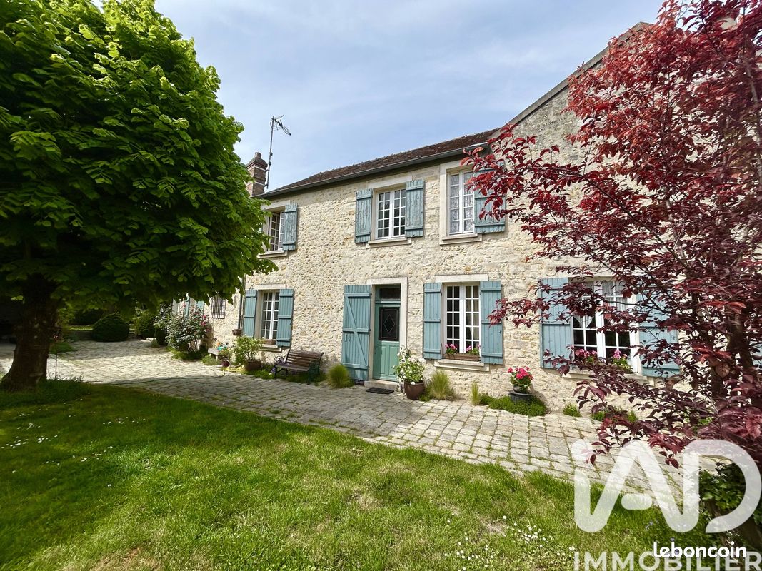 Maison 5 pièces 101 m² · à Ury · 101 m² · 385 000 €
