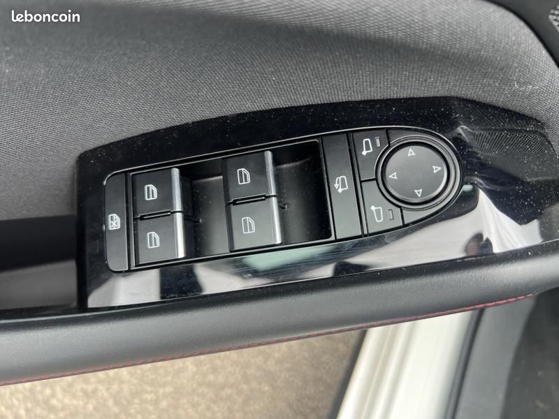 Mazda Mazda 3 2.0 e-SKYACTIV-X M-Hybrid 186ch Homura BVA 2024 (image 16)