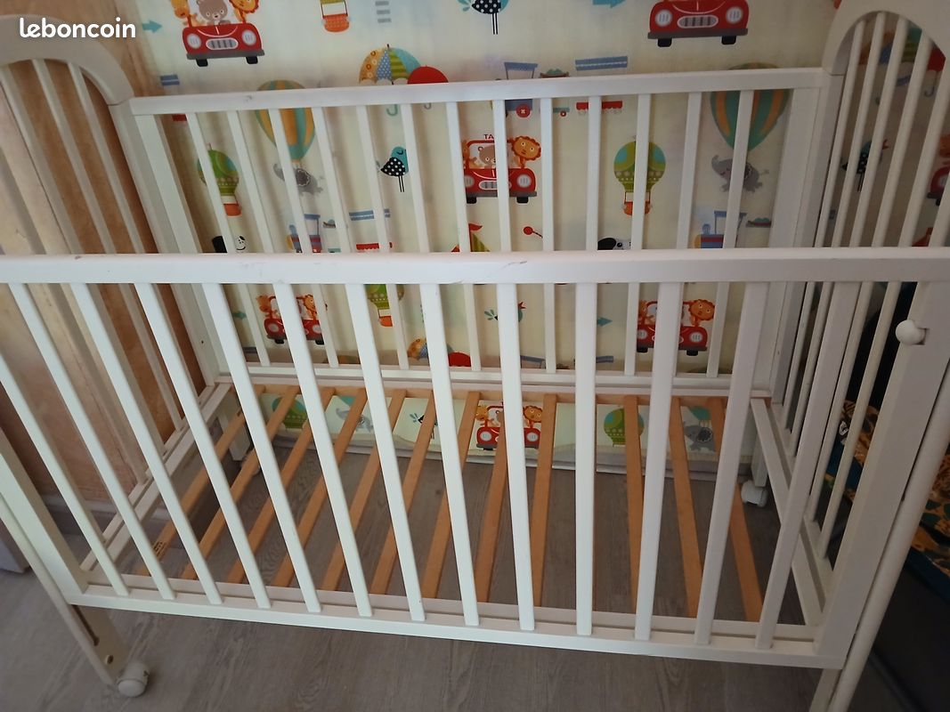 Lit bébé (image 1)