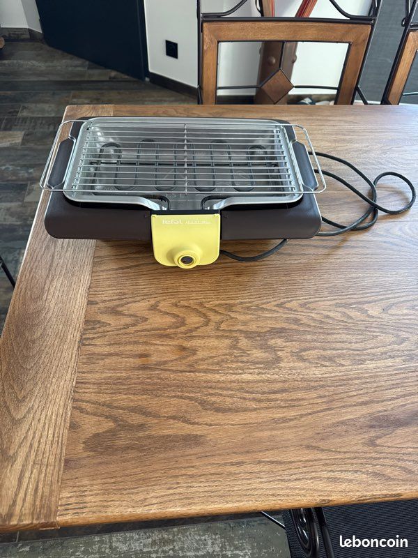 Grill électrique Tefal en très bon état (image 1)