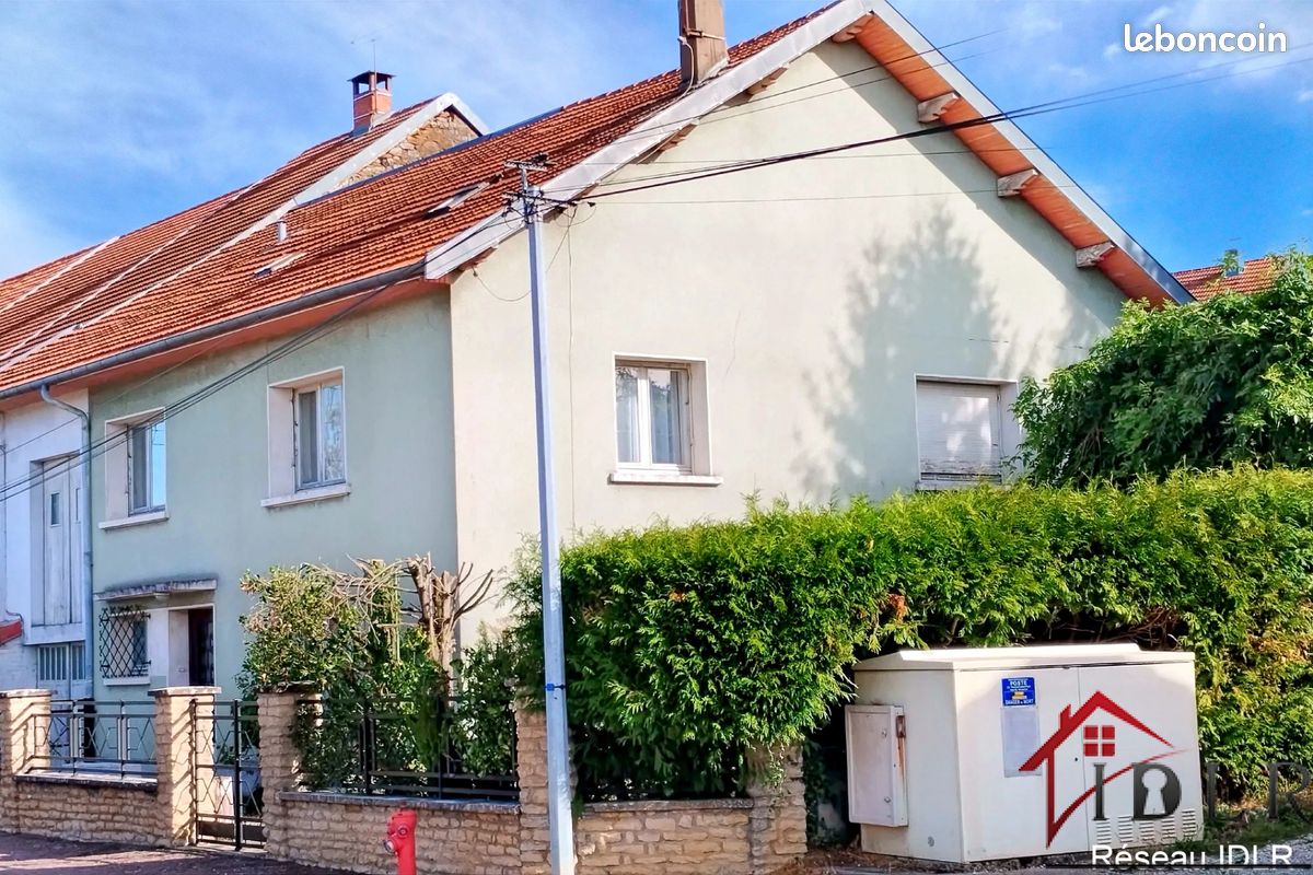 Maison 6 pièces 146 m² · à Rolampont · 146 m² · 118 000 €