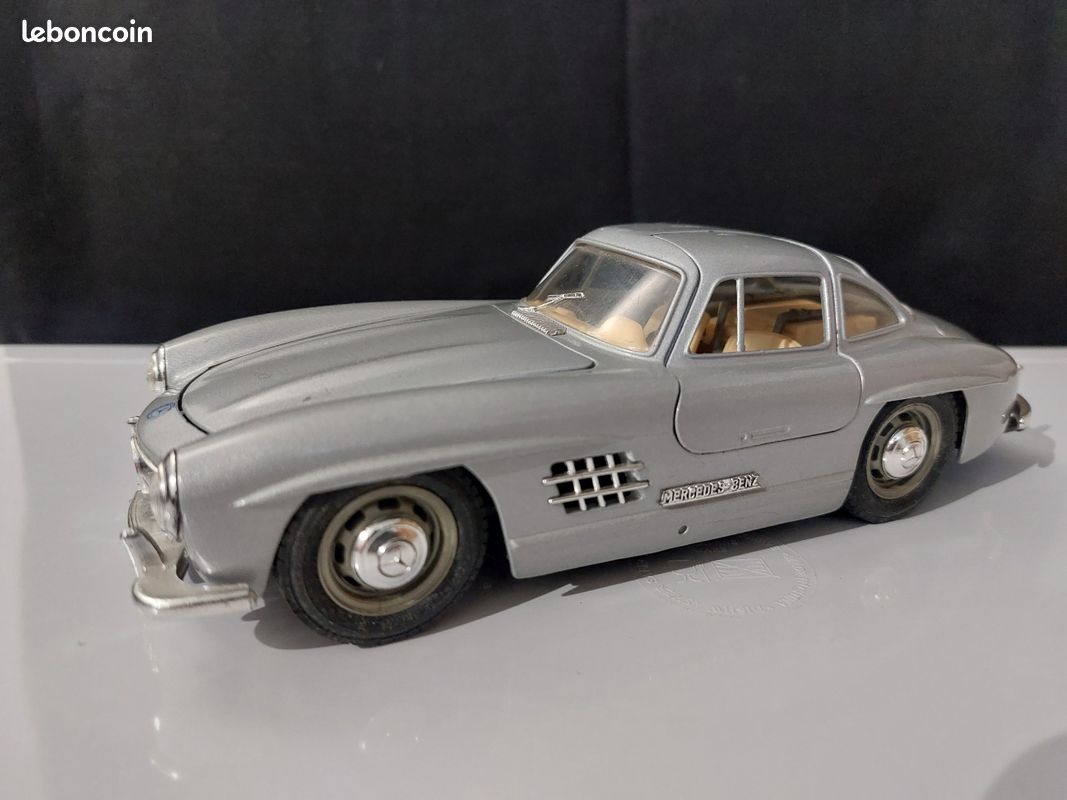 Burago 1/18 Scale Diecast 3013 - 1954 Mercedes Benz 300 SL
