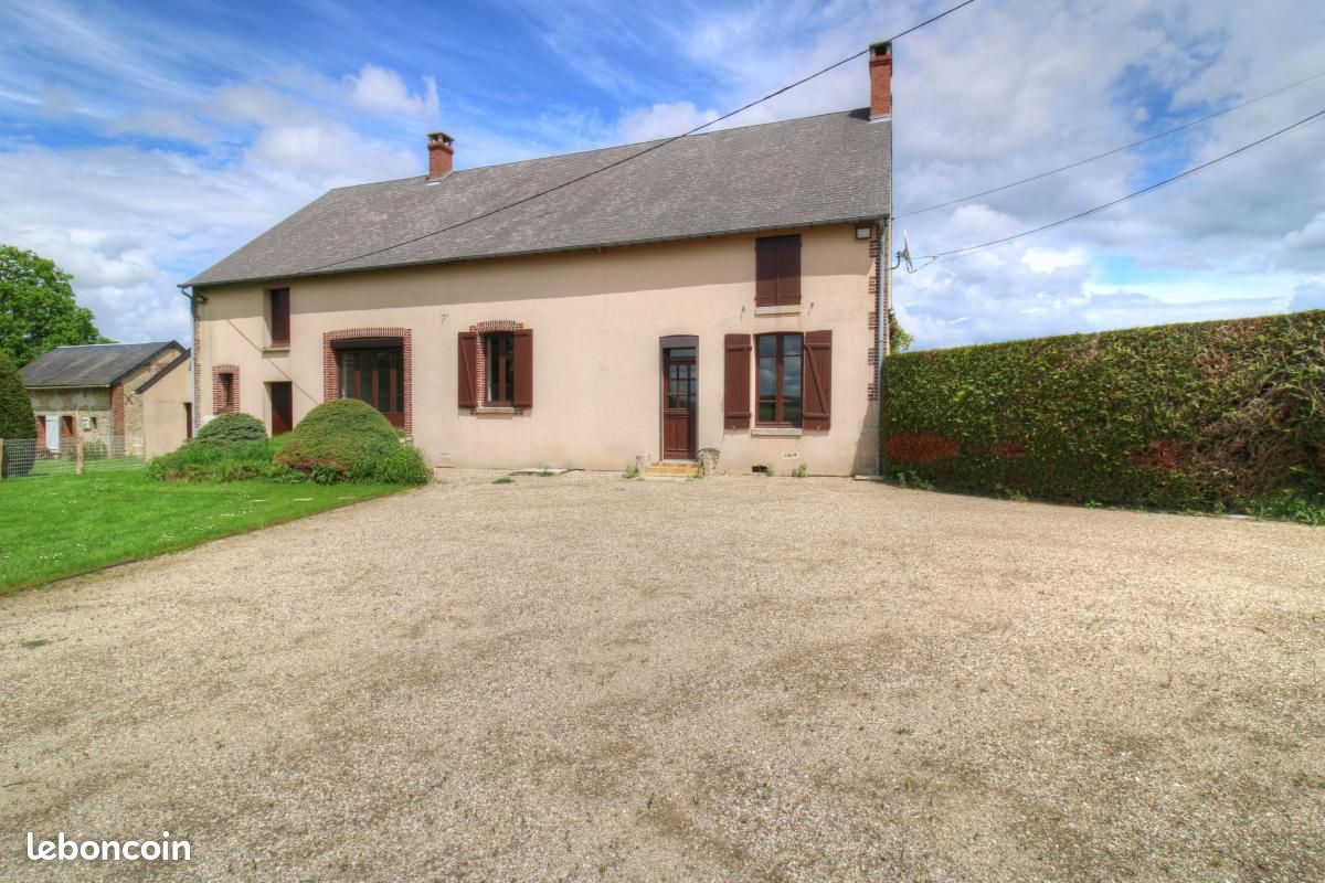 Maison 4 pièces 113 m² · à Châtillon-Coligny · 113 m² · 750 €/mois