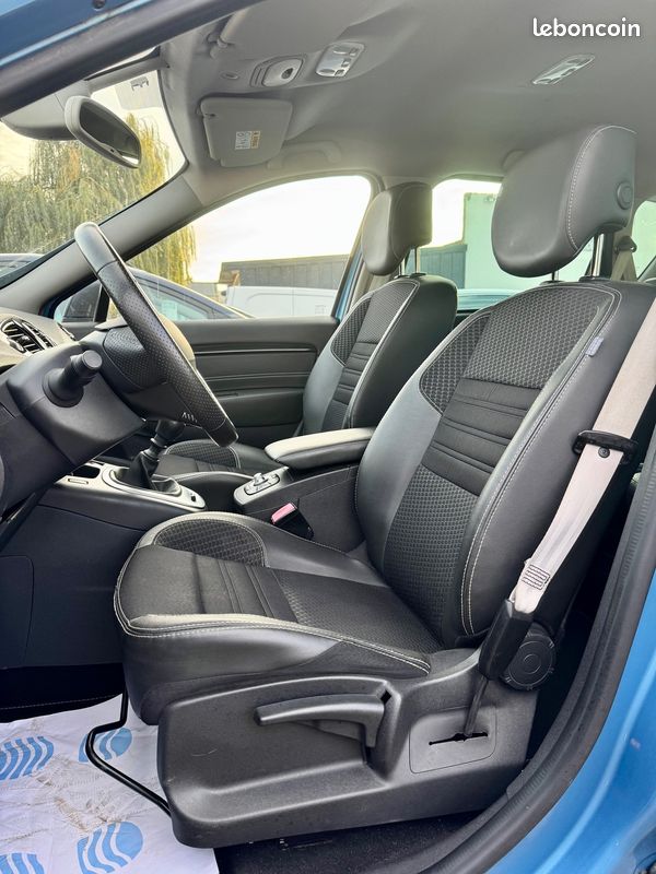 RENAULT Scenic TCE 130 ENERGY BOSE ÉDITION / CT OK / SUIVIE CONCESSION COMPLET/ RAS (image 8)