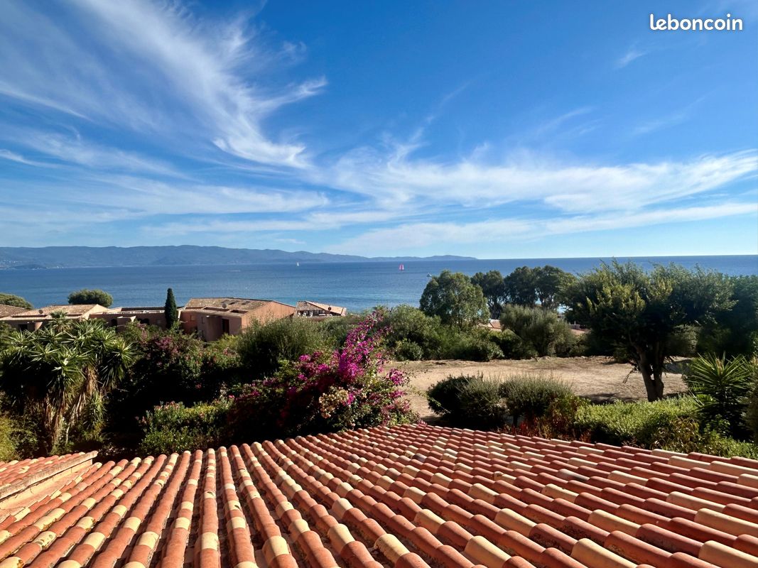 Appartement 1 pièce 32 m² · à Ajaccio · 32 m² · 850 €/mois