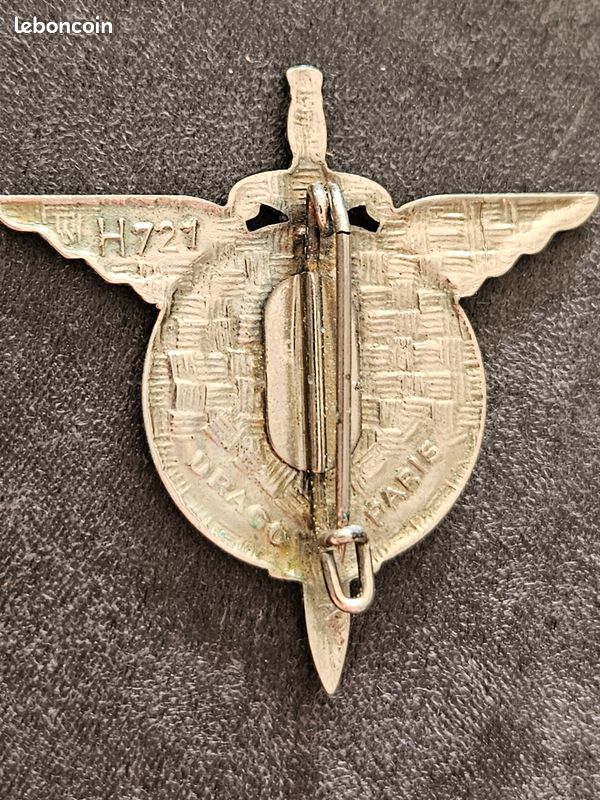 Lot insigne divers en métal / laiton, Armée Belge ? Belgique WW2 ou