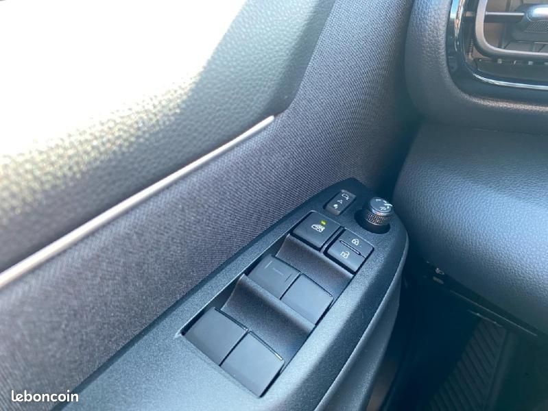 Toyota Yaris 116h Design 5p MY26 (image 19)