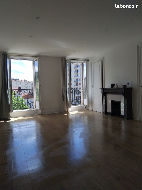 Appartement 2 pièces 70 m² · à Saint-Étienne · 70 m² · 800 €