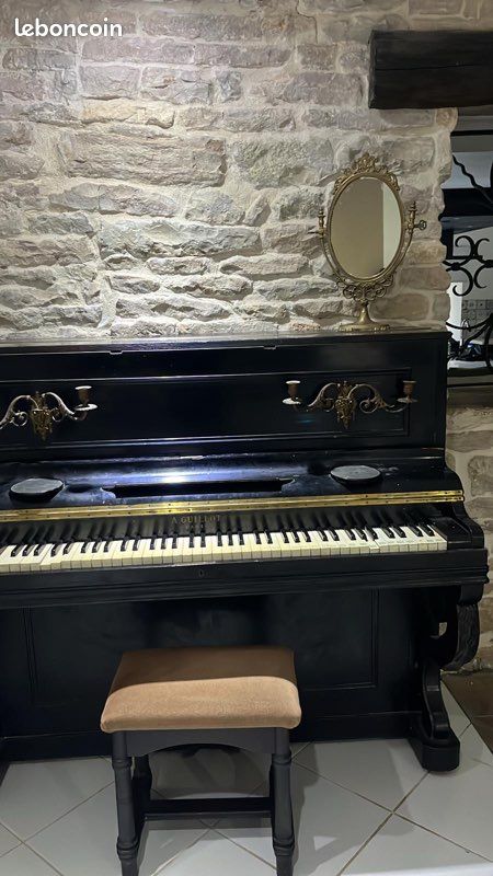 Piano (image 3)