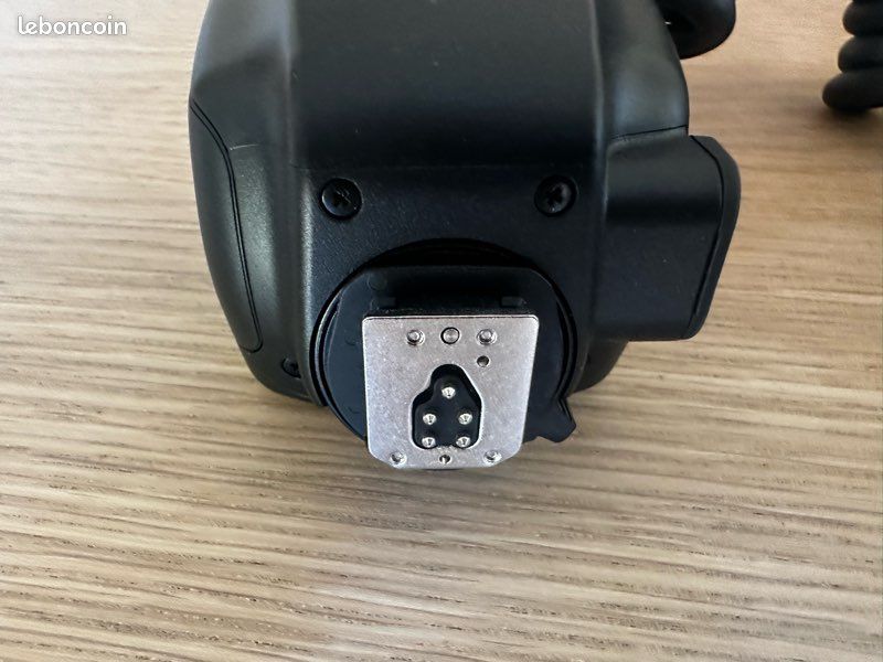 Flash Canon macro ring (image 3)