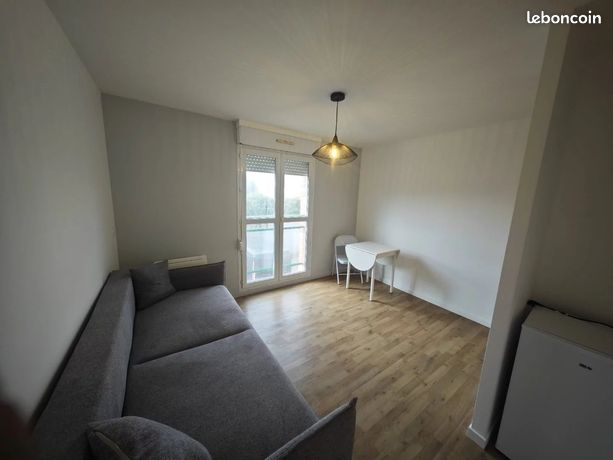 Studio 1 pièce 19 m²