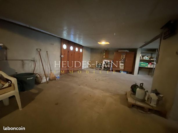 https://img.leboncoin.fr/api/v1/lbcpb1/images/49/82/72/498272425300ff9806a02e7b6f9300dcd0a2de5a.jpg?rule=ad-image