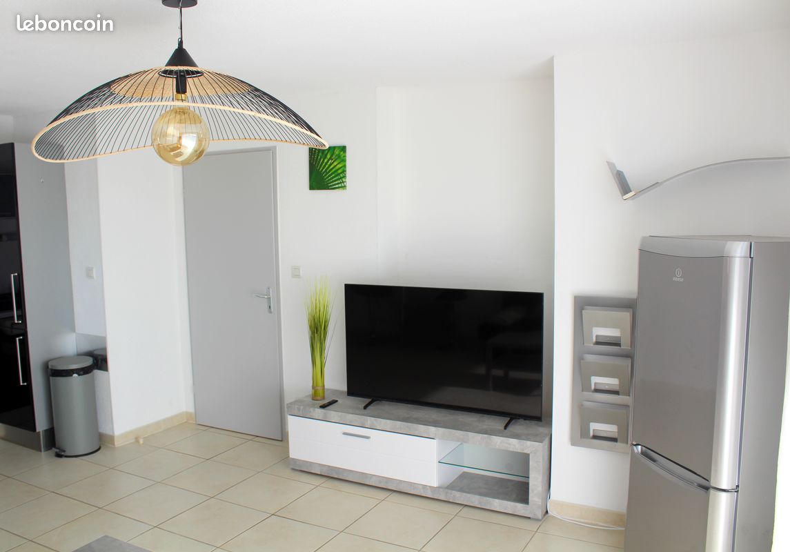 MARSEILLAN-VILLE – 50 m² + terrasse 12 m² + 2 parkings – Dernier étage (image 6)