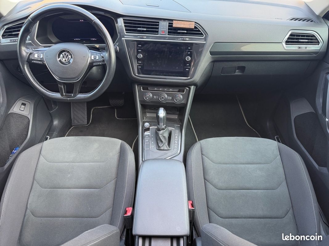 VOLKSWAGEN Tiguan 2.0 TDI 150ch Carat Toit Ouvrant Hayon Electrique Garantie 12 mois (image 9)