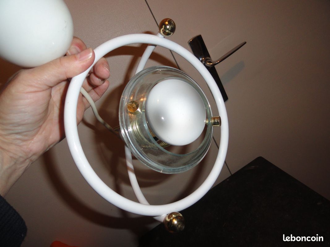 Petite suspension quasi neuve (image 3)