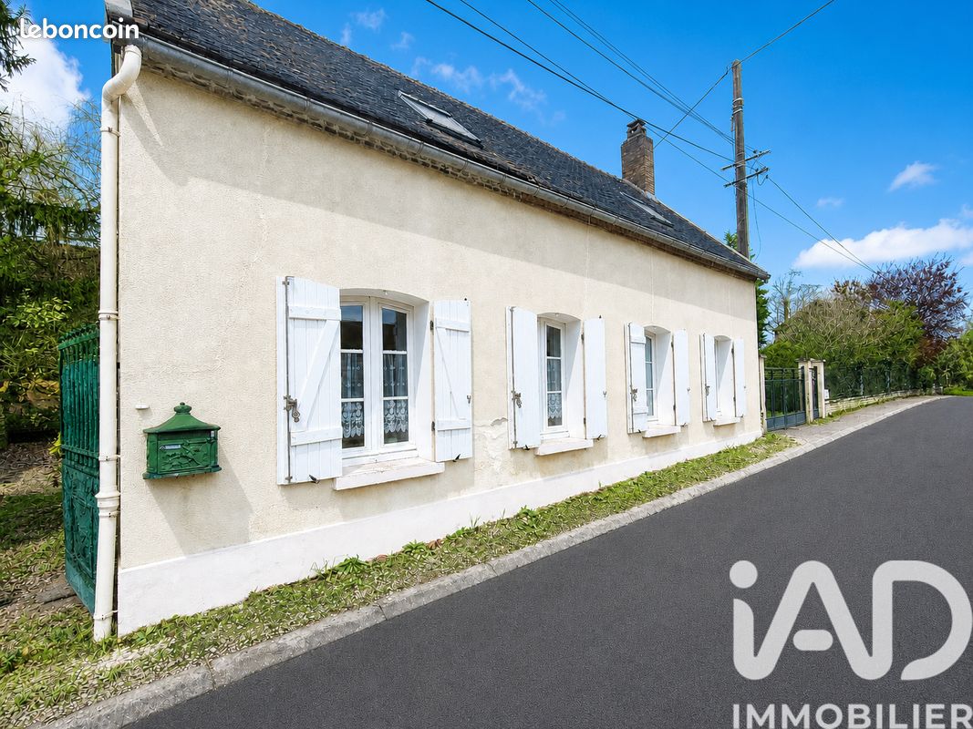 Maison 3 pièces 87 m² · à Courgenay · 87 m² · 109 000 €
