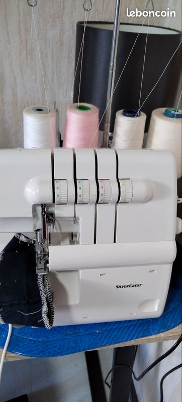 Machine à coudre (image 1)