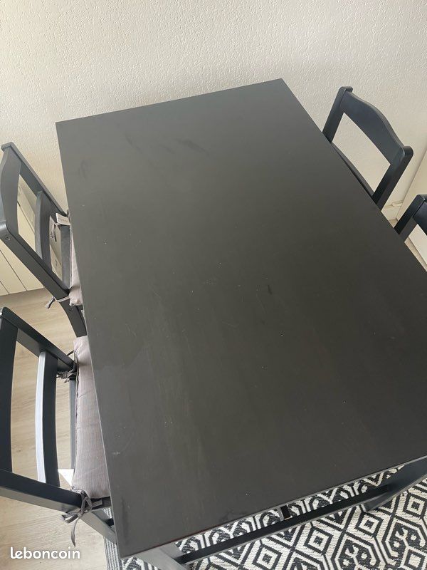 Table bar IKEA + 4 chaises + coussins – Quasi neuf – URGENT déménagement (image 5)