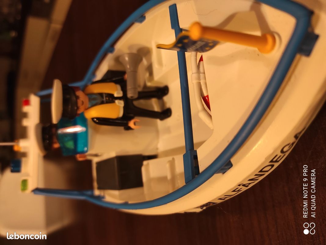 Bateau de douaniers playmobil (image 3)