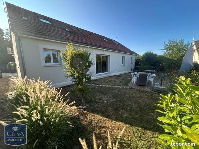 Maison 7 pièces 145 m² · à Trouy · 145 m² · 1 200 €/mois