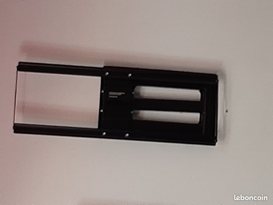 Vend support mural 75 neuf orientable et inclinable (image 1)