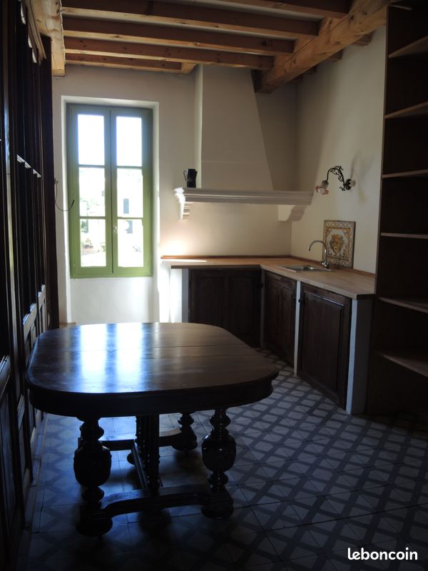 Appartement 4 pièces 115 m² · à Forcalquier · 115 m² · 870 €/mois