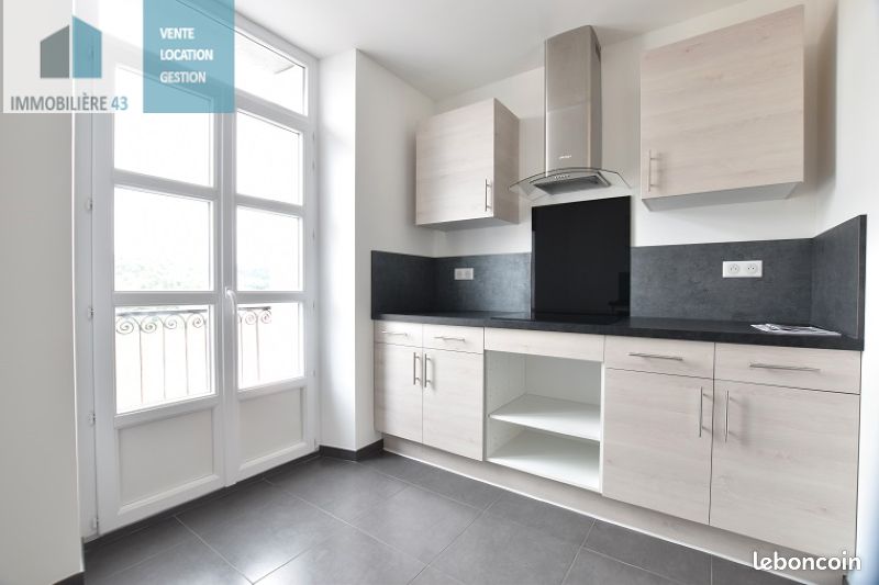 Appartement 3 pièces 76 m² · à Espaly-Saint-Marcel · 76 m² · 575 €/mois