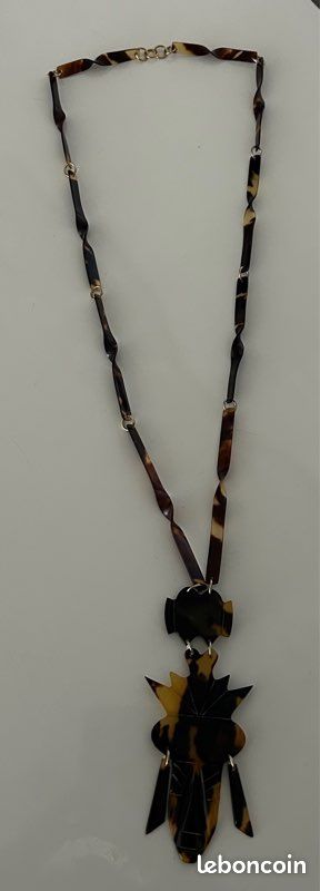 Collier en corne de Martinique (image 1)