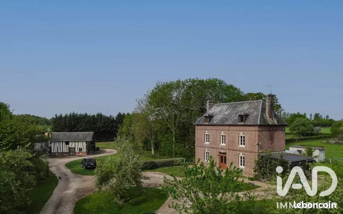 Maison 6 pièces 210 m² · à Bernay · 210 m² · 364 900 €